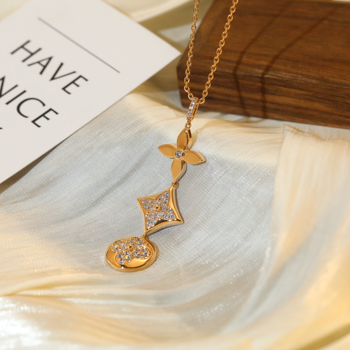 [Vicky]STAR AND SUN DIAMOND PINK GOLD NECKLACE